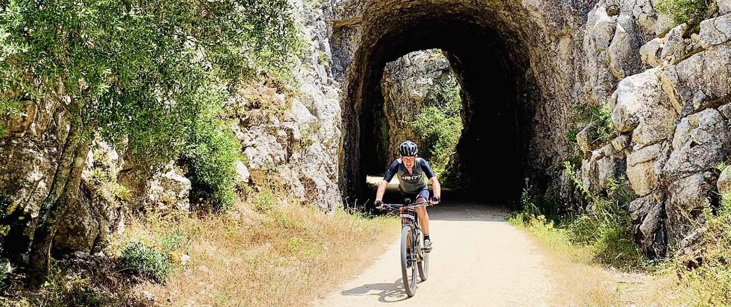 From the Karst Country to the Sea - Portugal Nature Trails